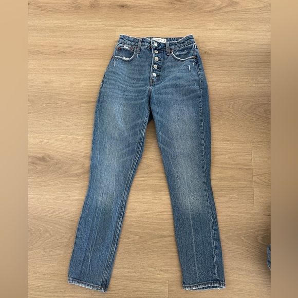 Abercrombie & Fitch Denim - Abercrombie & Fitch High-Rise Button-Fly 24 The Skinny High Rise Curve Love